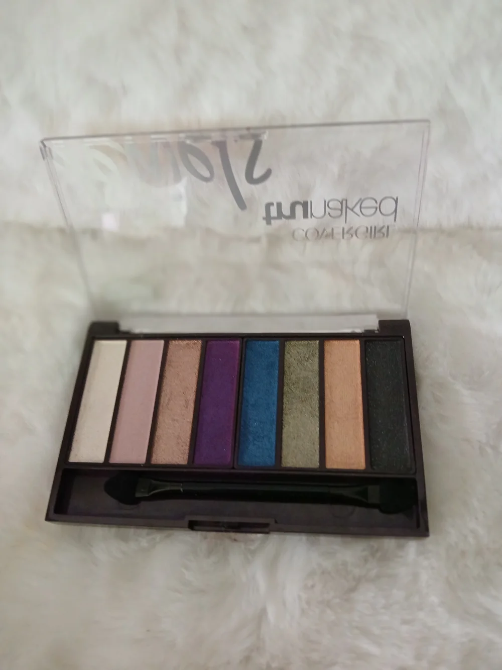 COVERGIRL Shimmer Eyeshadow Palette in Pink, Purple, Blue, Green, Gold, Black